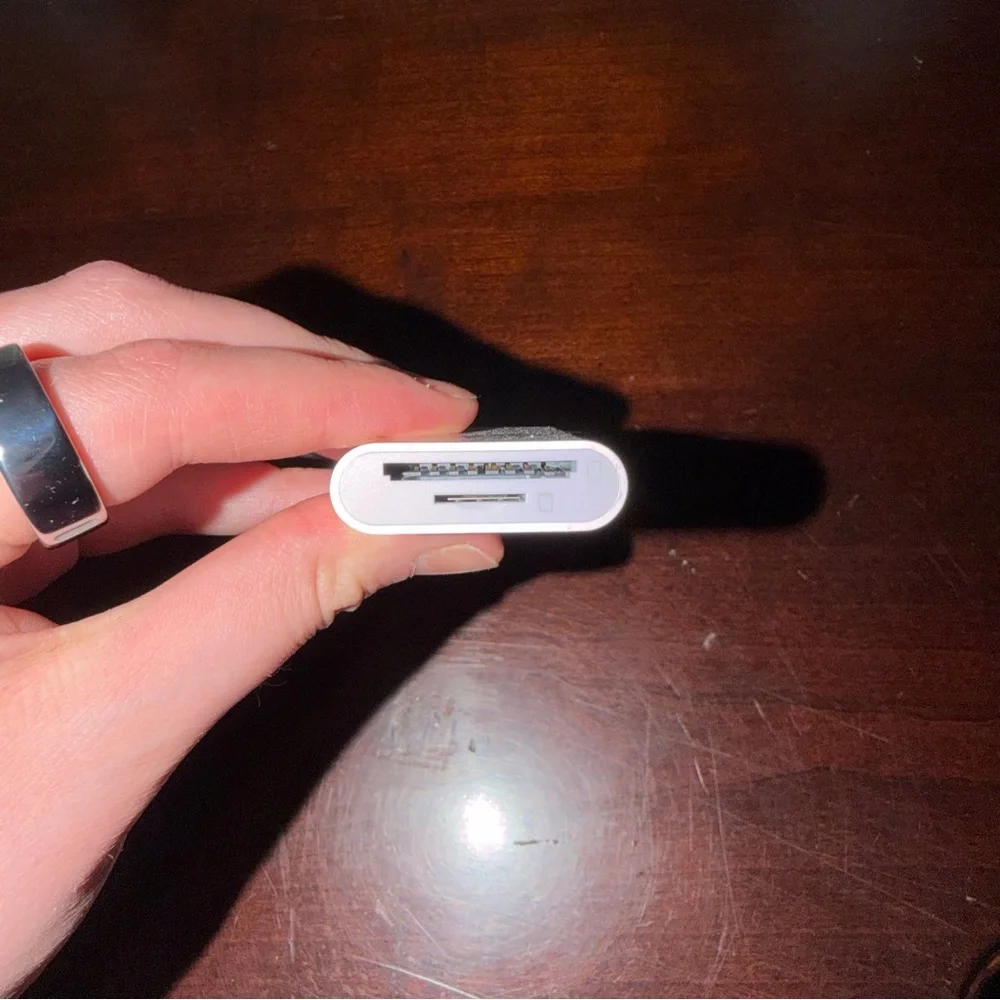 SD card lightning adapter